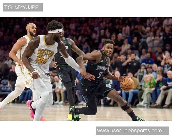 爱德华兹复出表现惊艳末节连中高难三分狂砍55分险些逆转比赛